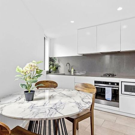 Studio For Long Term Tenants In Strathfield Cbd Sydney Ngoại thất bức ảnh