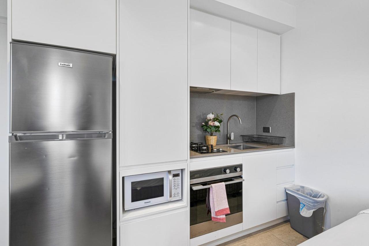 Studio For Long Term Tenants In Strathfield Cbd Sydney Ngoại thất bức ảnh