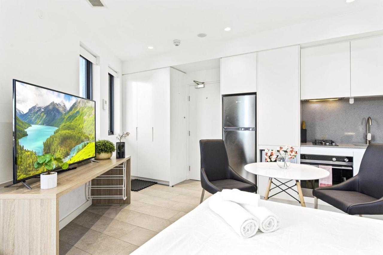 Studio For Long Term Tenants In Strathfield Cbd Sydney Ngoại thất bức ảnh