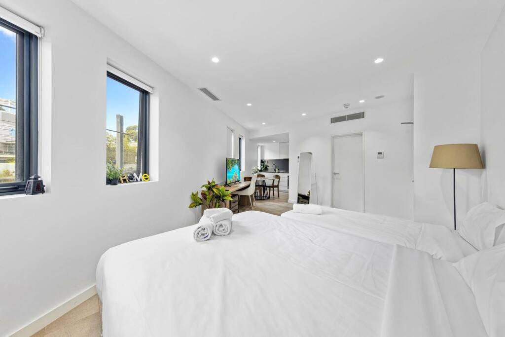 Studio For Long Term Tenants In Strathfield Cbd Sydney Ngoại thất bức ảnh